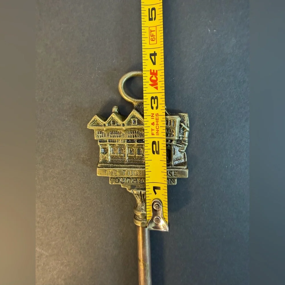 ANTIQ English Brass Long Handled Toasting Fork 17” “The Tudor House” S. Hampton